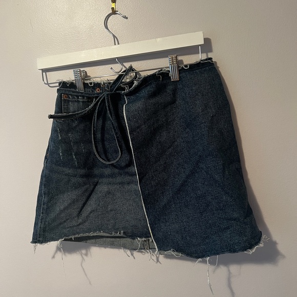 GRLFRND - ella reconstructed skirt sz 24 - Picture 2 of 3